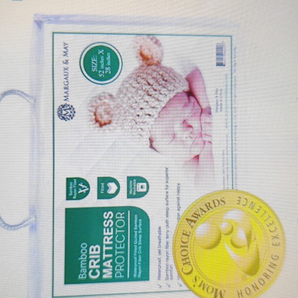 Margaux & May Premium Ultra Soft Bamboo Waterproof Crib Mattress Protector - Picture 3 of 5